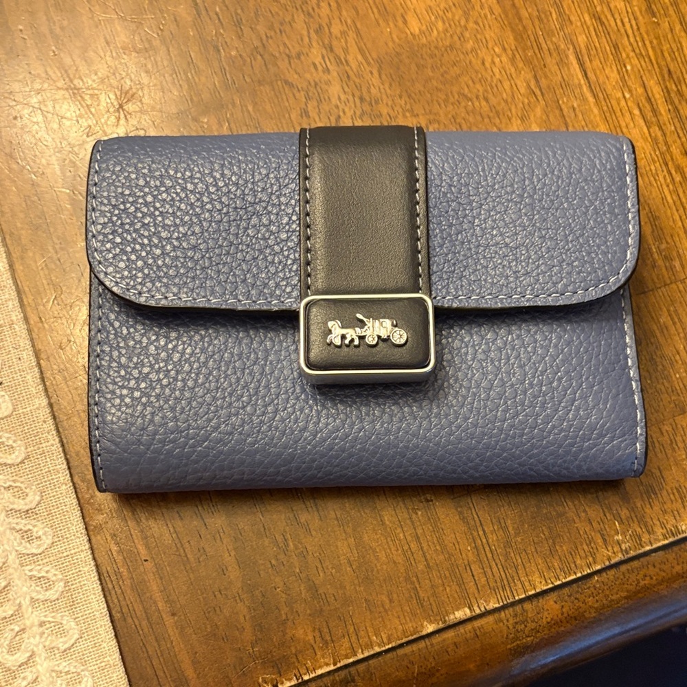 Coach Grace Medium Wallet